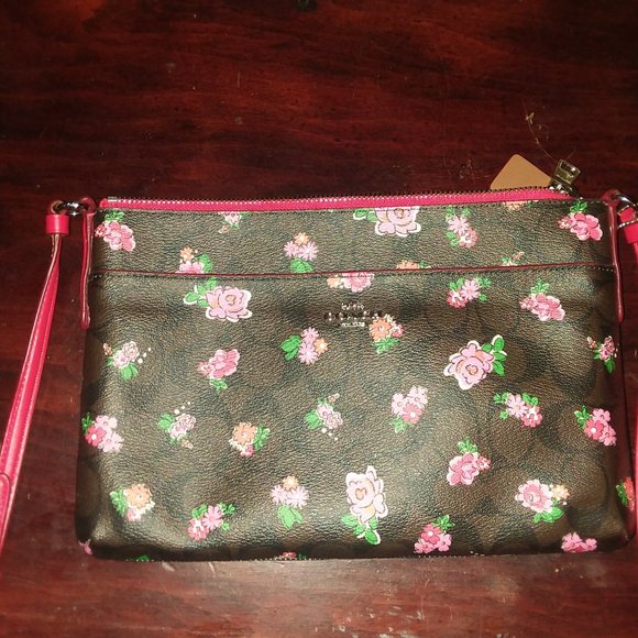 Coach Handbags - Coach crossbody